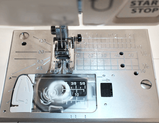 Máquina de costura elna 570A
